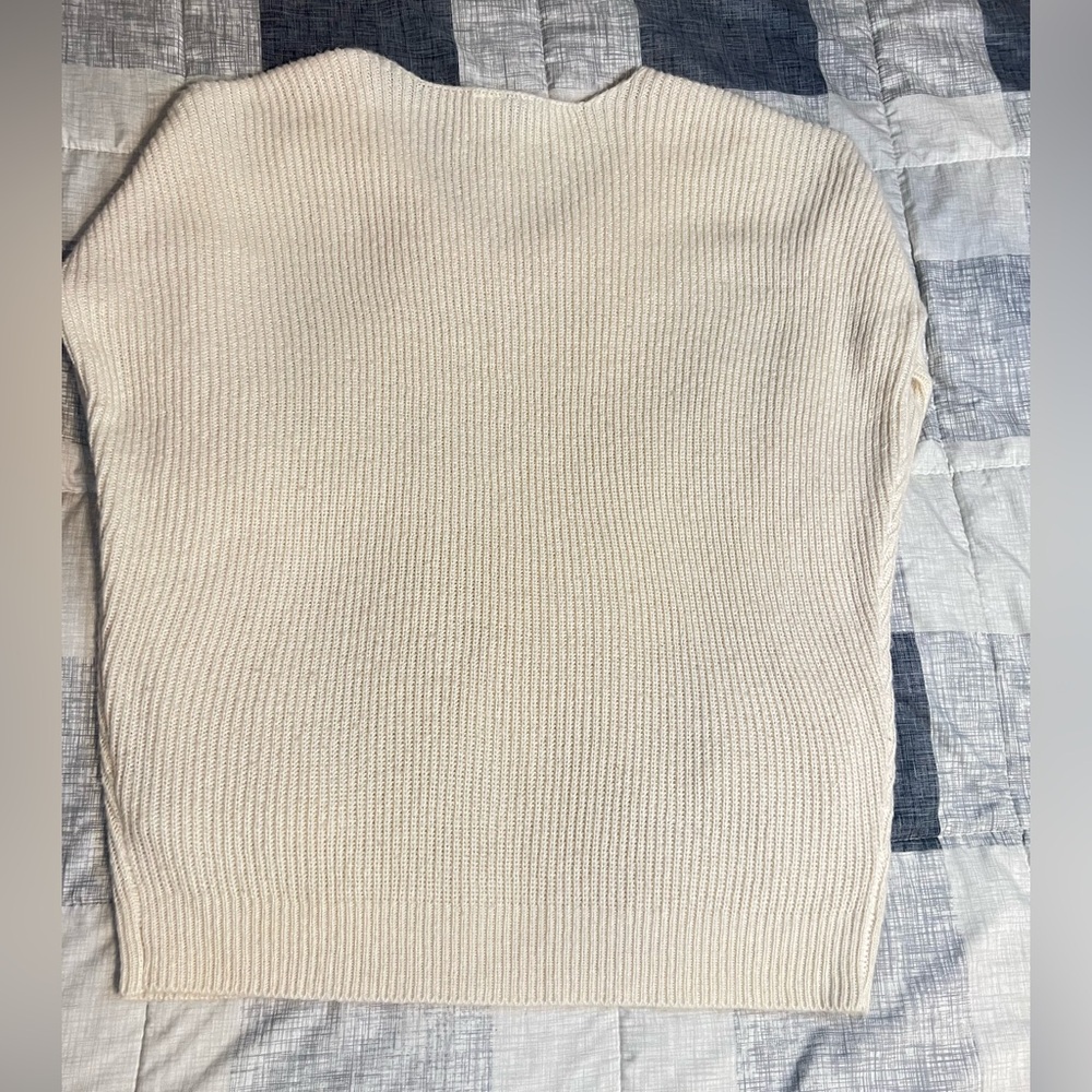 H&M Divided Off-White Ribbed Sweater - Picture 4 of 4